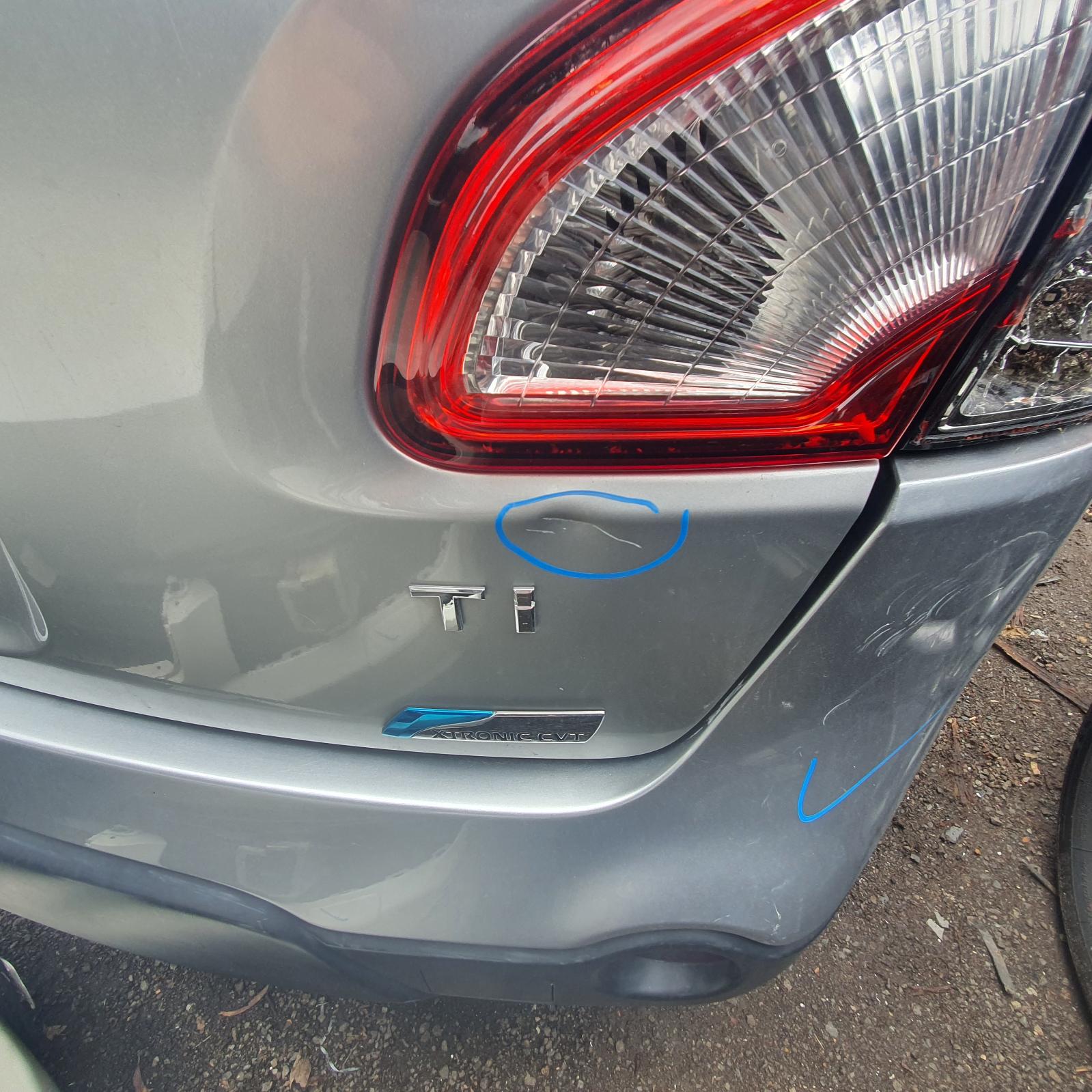 2011 Nissan Dualis Parcel Shelf Cargo Blind View Auto part Parcel Shelf Cargo Blind Nissan Dualis 2011