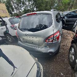 View Auto part Parcel Shelf Cargo Blind Nissan Dualis 2011