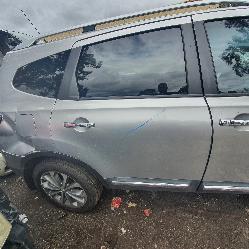 View Auto part Parcel Shelf Cargo Blind Nissan Dualis 2011