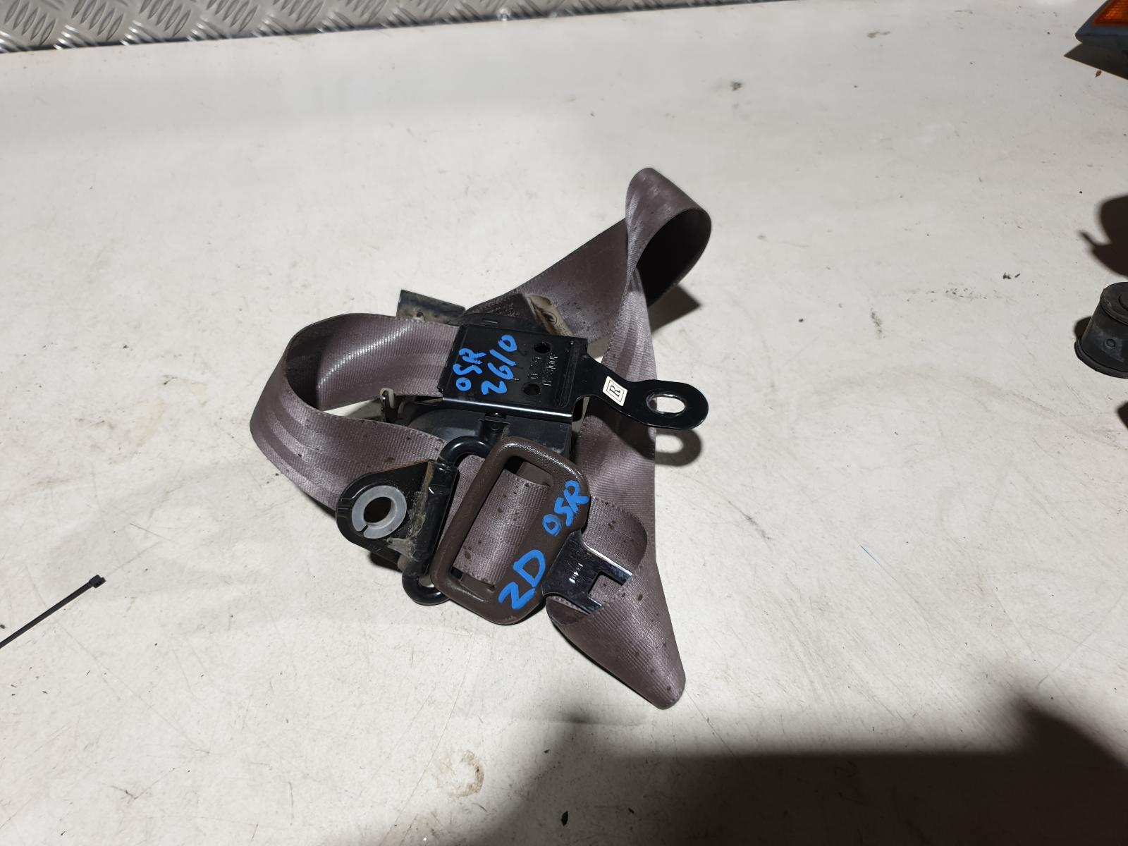 View Auto part Seatbelt/Stalk Toyota Landcruiser 1993