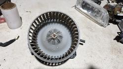 View Auto part Heater Fan Motor Mazda Rx8 2003