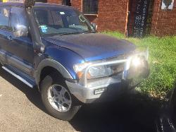 View Auto part Grille Mitsubishi Pajero 2000