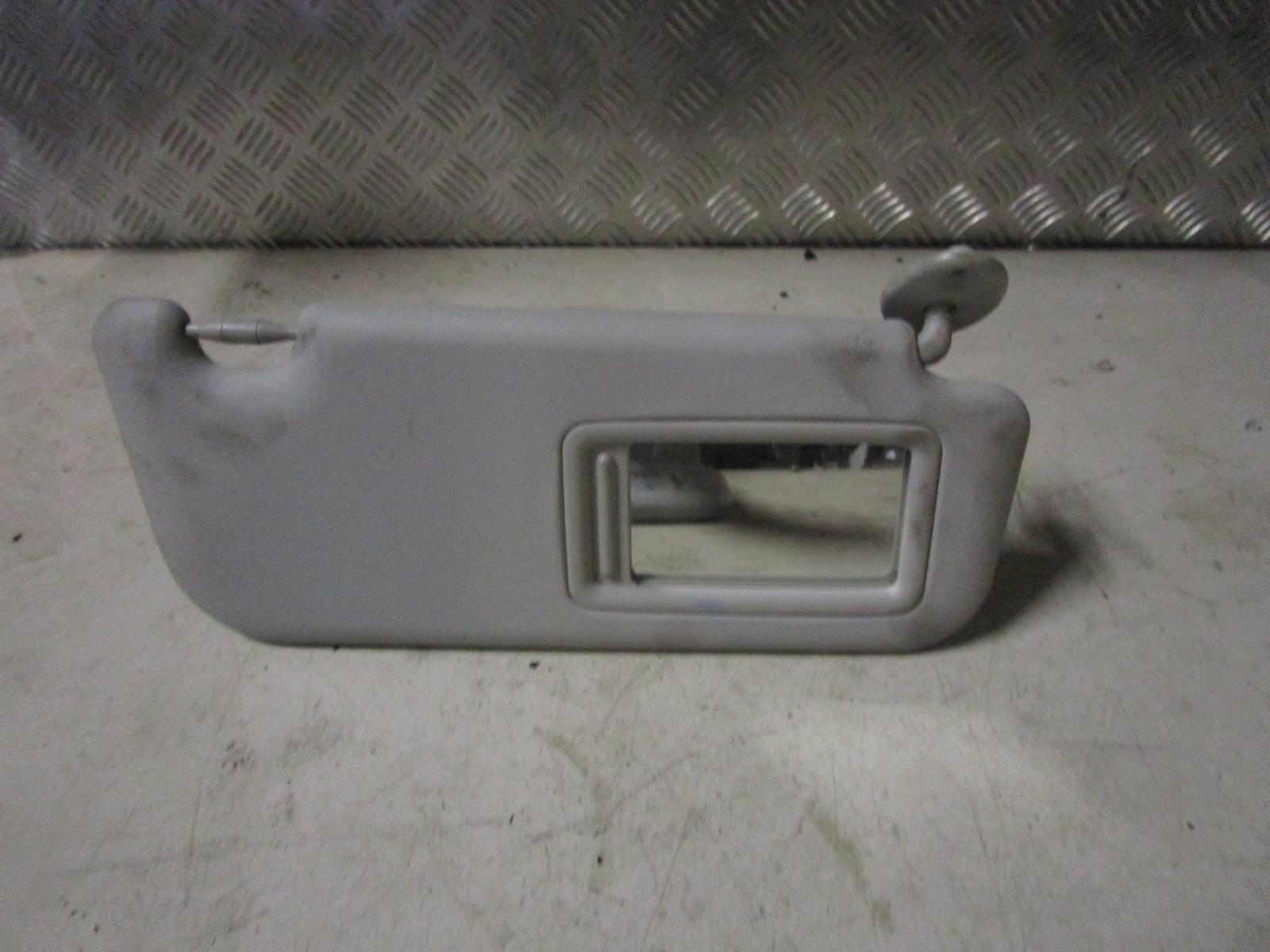 View Auto part Sunvisor Toyota Yaris 2012