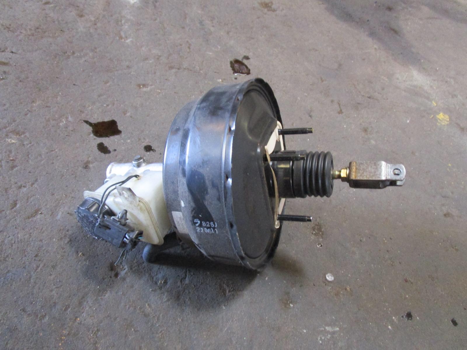 View Auto part Brake Booster Mazda 323 2002