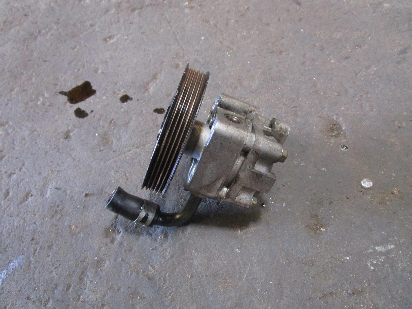 View Auto part Steering Pump Mazda 323 2002