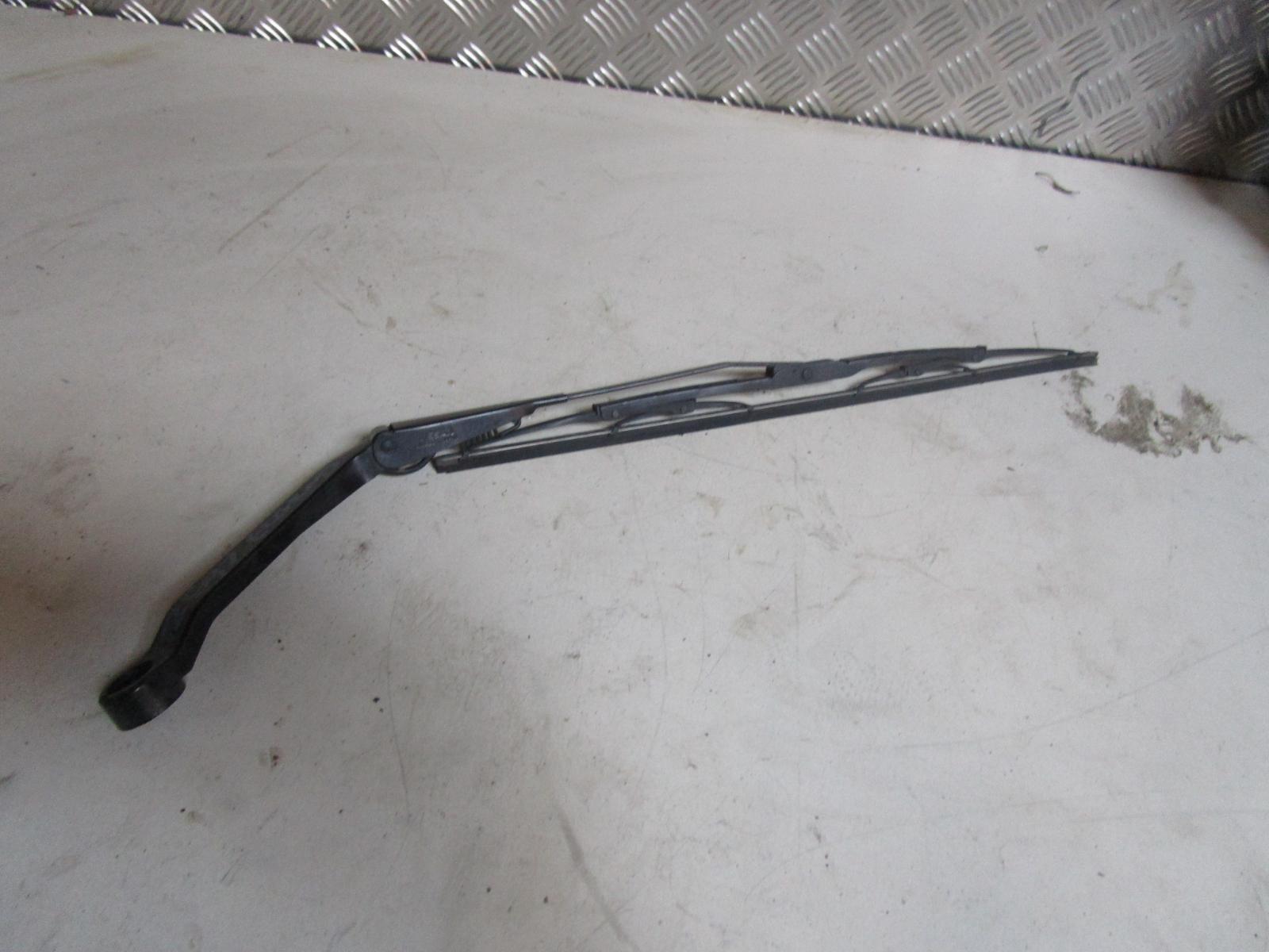 View Auto part Wiper Arm Nissan Elgrand 2000