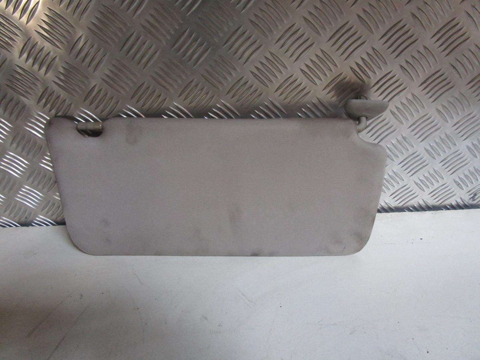 View Auto part Sunvisor Nissan Elgrand 2000