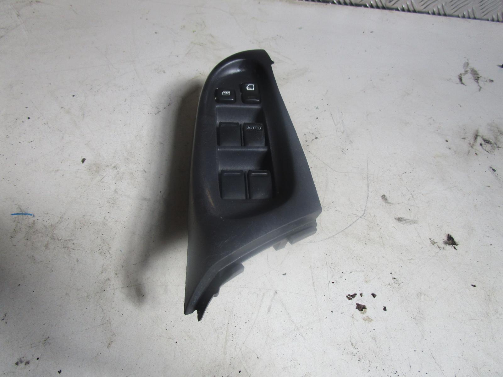 View Auto part Pwr Dr Wind Switch Nissan Pulsar 2002