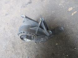 View Auto part Mount Holden Cruze 2011