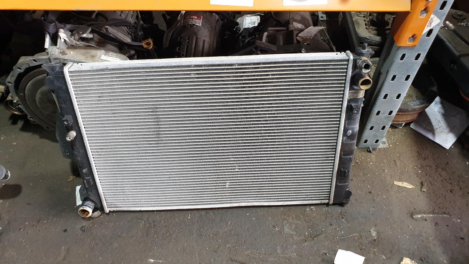 View Auto part Radiator Mazda Mpv 2000