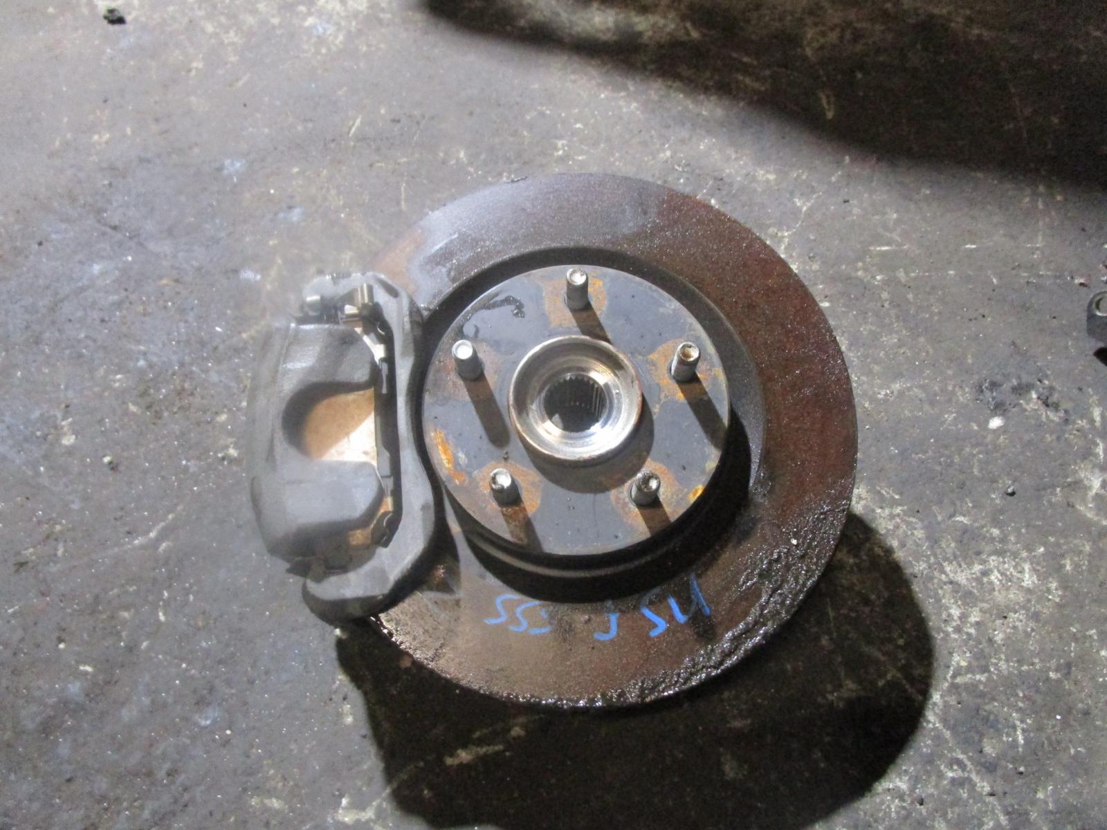 View Auto part Left Front Hub Assembly Nissan Pulsar 2015