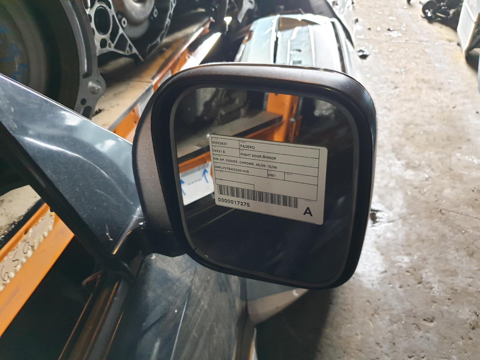 View Auto part Right Door Mirror Mitsubishi Pajero 2001