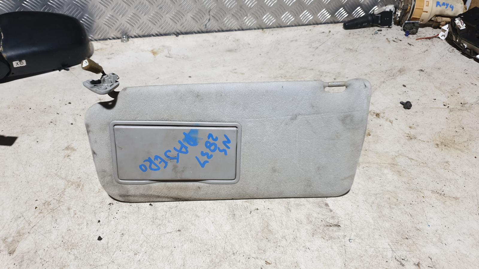 View Auto part Sunvisor Mitsubishi Pajero 2001