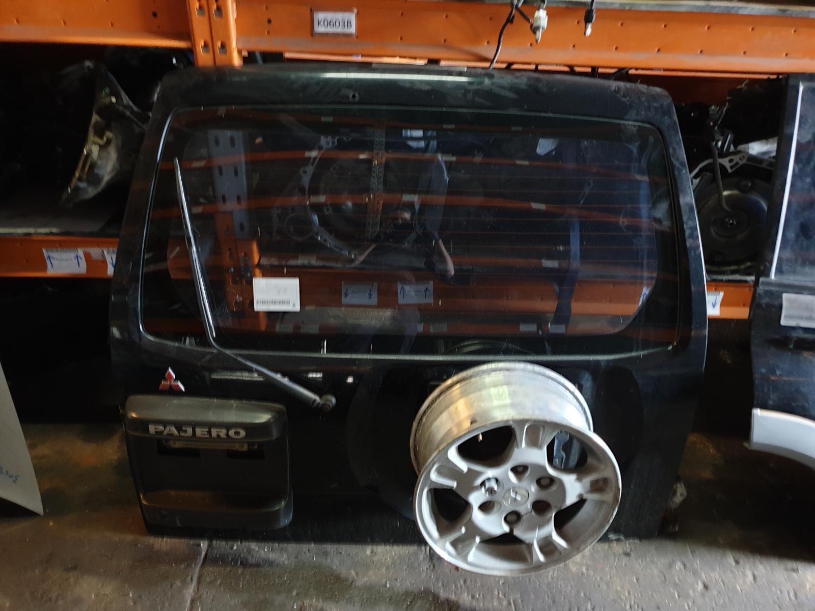 View Auto part Bootlid/Tailgate Mitsubishi Pajero 2001