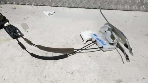 View Auto part Door/Boot/Gate Lock Mazda Cx7 2009