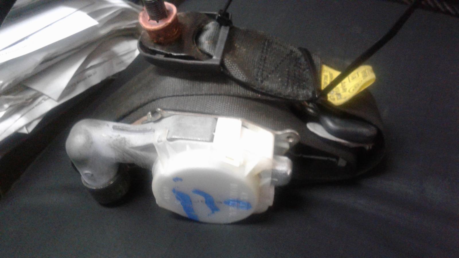 View Auto part Seatbelt/Stalk Hyundai I30 2009