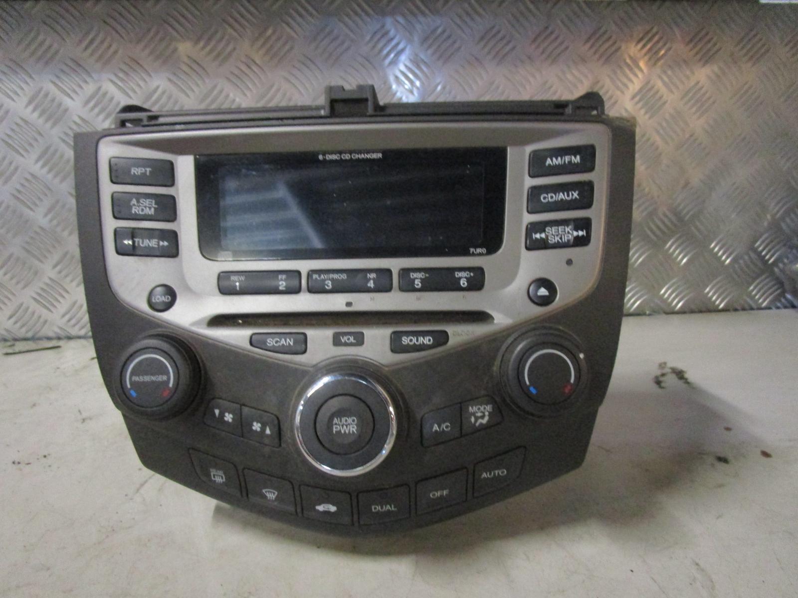 View Auto part Radio/Cd/Dvd/Sat/Tv Honda Accord 2005
