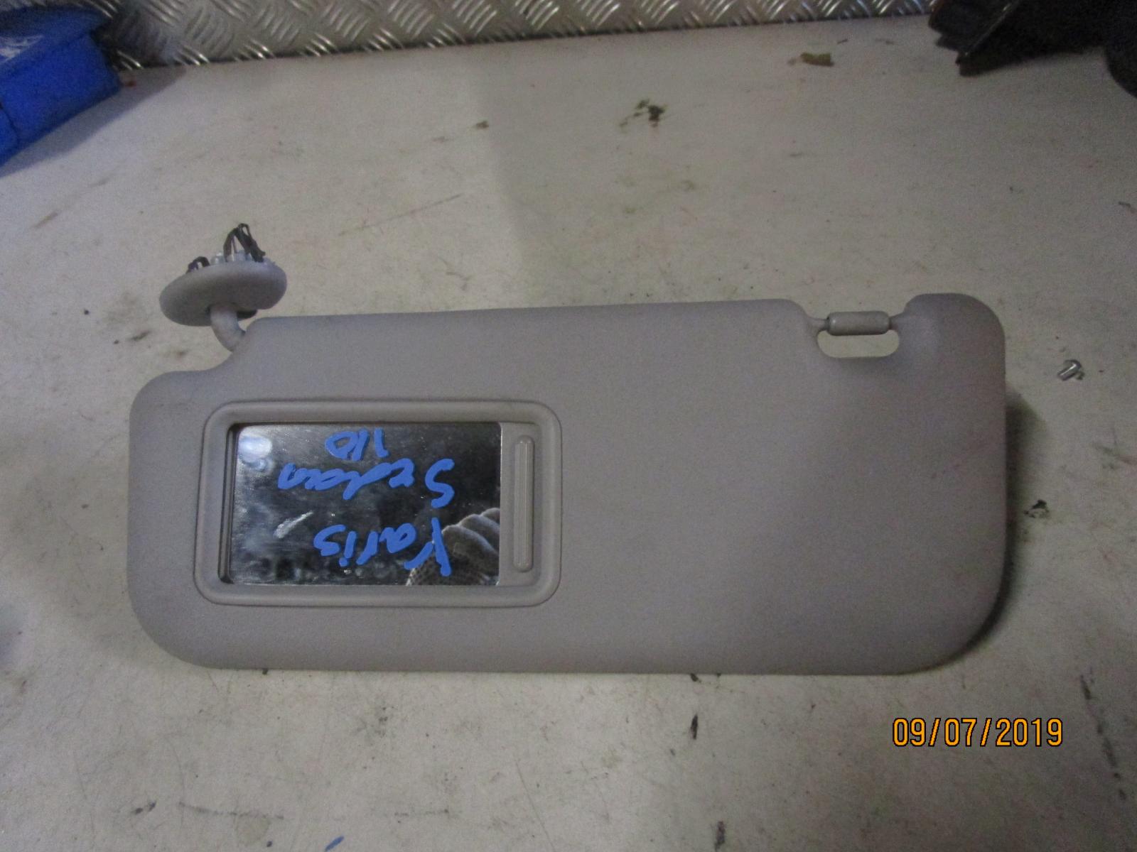View Auto part Sunvisor Toyota Yaris 2010