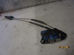 View Auto part Door/Boot/Gate Lock Toyota Yaris 2007