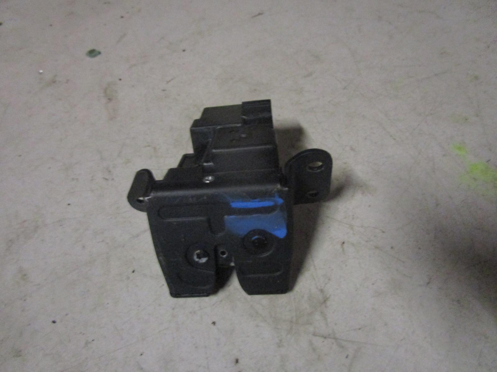 View Auto part Door/Boot/Gate Lock Hyundai I30 2009