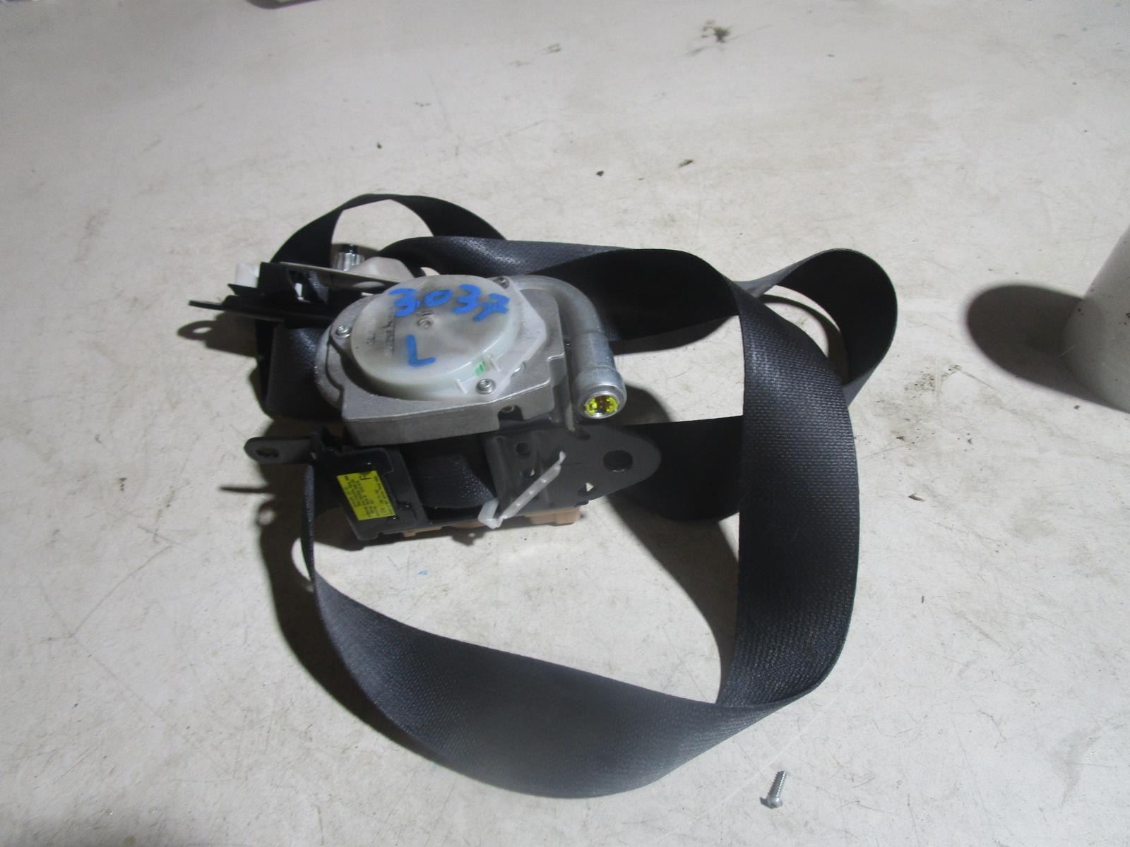 View Auto part Seatbelt/Stalk Toyota Avensis 2007