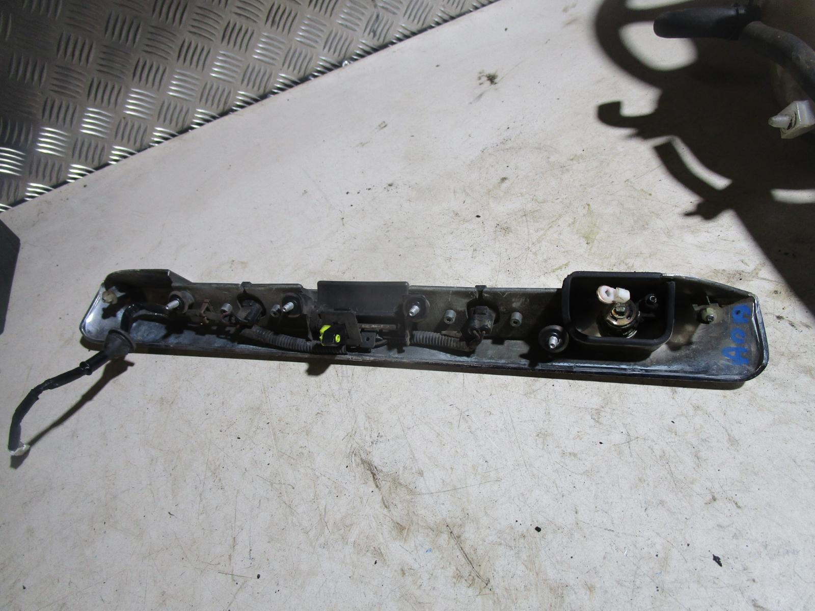 View Auto part Tailgate Handle Nissan Elgrand 2000