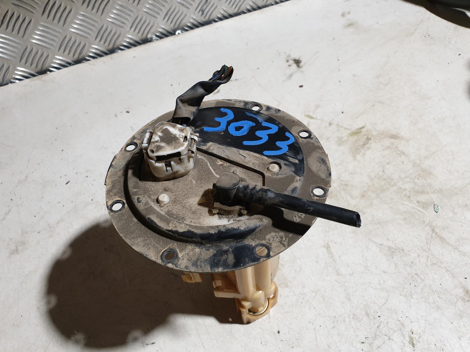 View Auto part Fuel Pump Toyota Camry 2004
