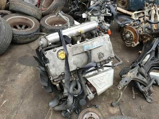 View Auto part Engine Land Rover Discovery 2003