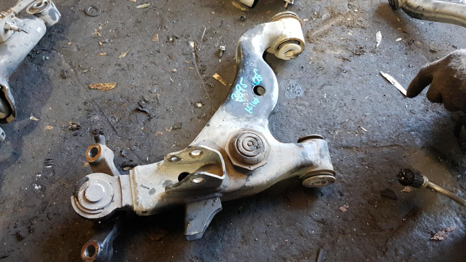 View Auto part Right Front Lower Control Arm Toyota Hilux 2007