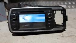 View Auto part Radio/Cd/Dvd/Sat/Tv Toyota Yaris 2012