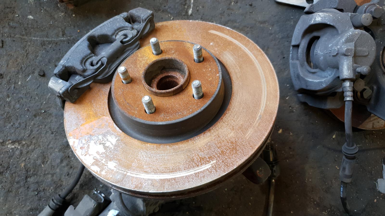 2012 Ford Mondeo Left Front Hub Assembly View Auto part Left Front Hub Assembly Ford Mondeo 2012