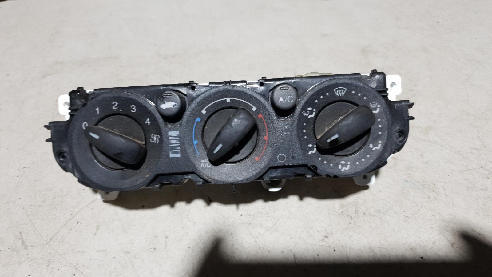 2012 Ford Mondeo Heater/Ac Controls View Auto part Heater/Ac Controls Ford Mondeo 2012