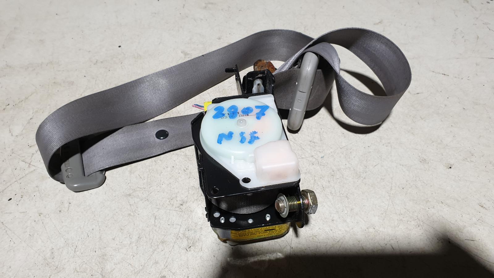 2000 Mazda Mpv Seatbelt/Stalk View Auto part Seatbelt/Stalk Mazda Mpv 2000