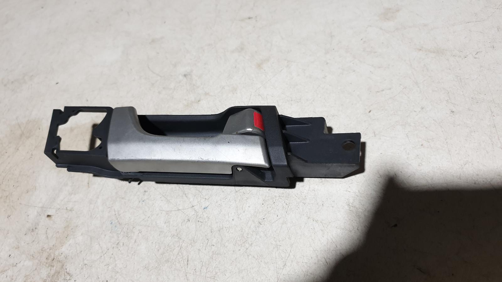 View Auto part Door Handle Holden Captiva 2011