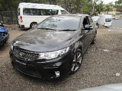 View Auto part Left Front Door Kia Cerato 2009