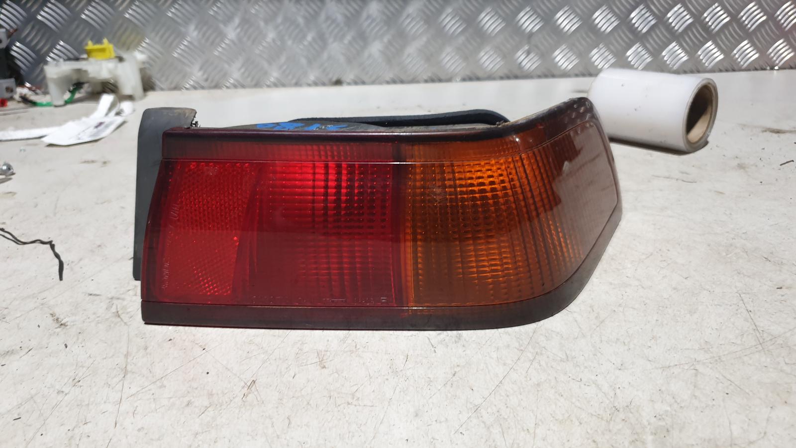 View Auto part Right Taillight Toyota Camry 1999