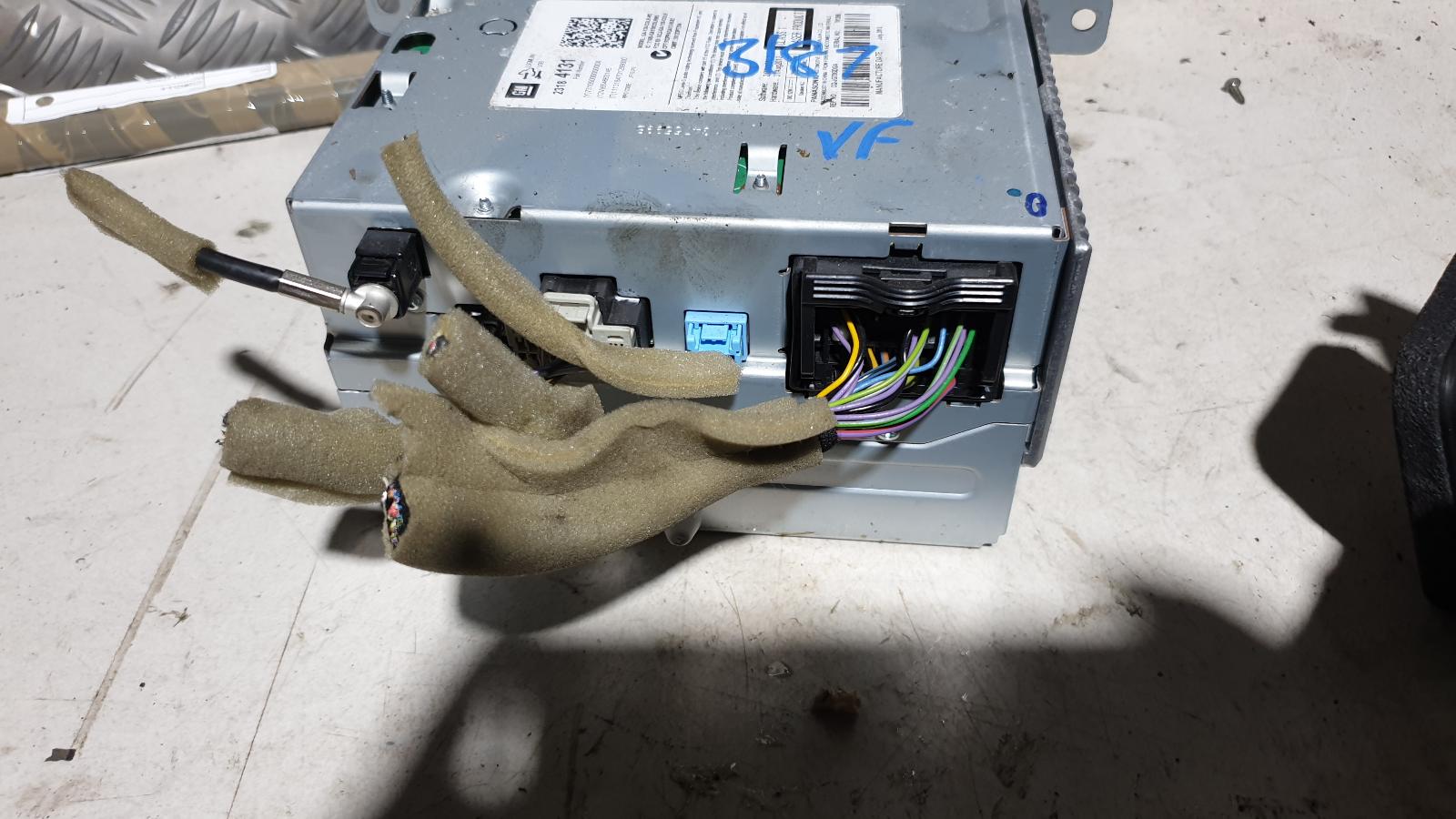 View Auto part Radio/Cd/Dvd/Sat/Tv Holden Commodore 2015