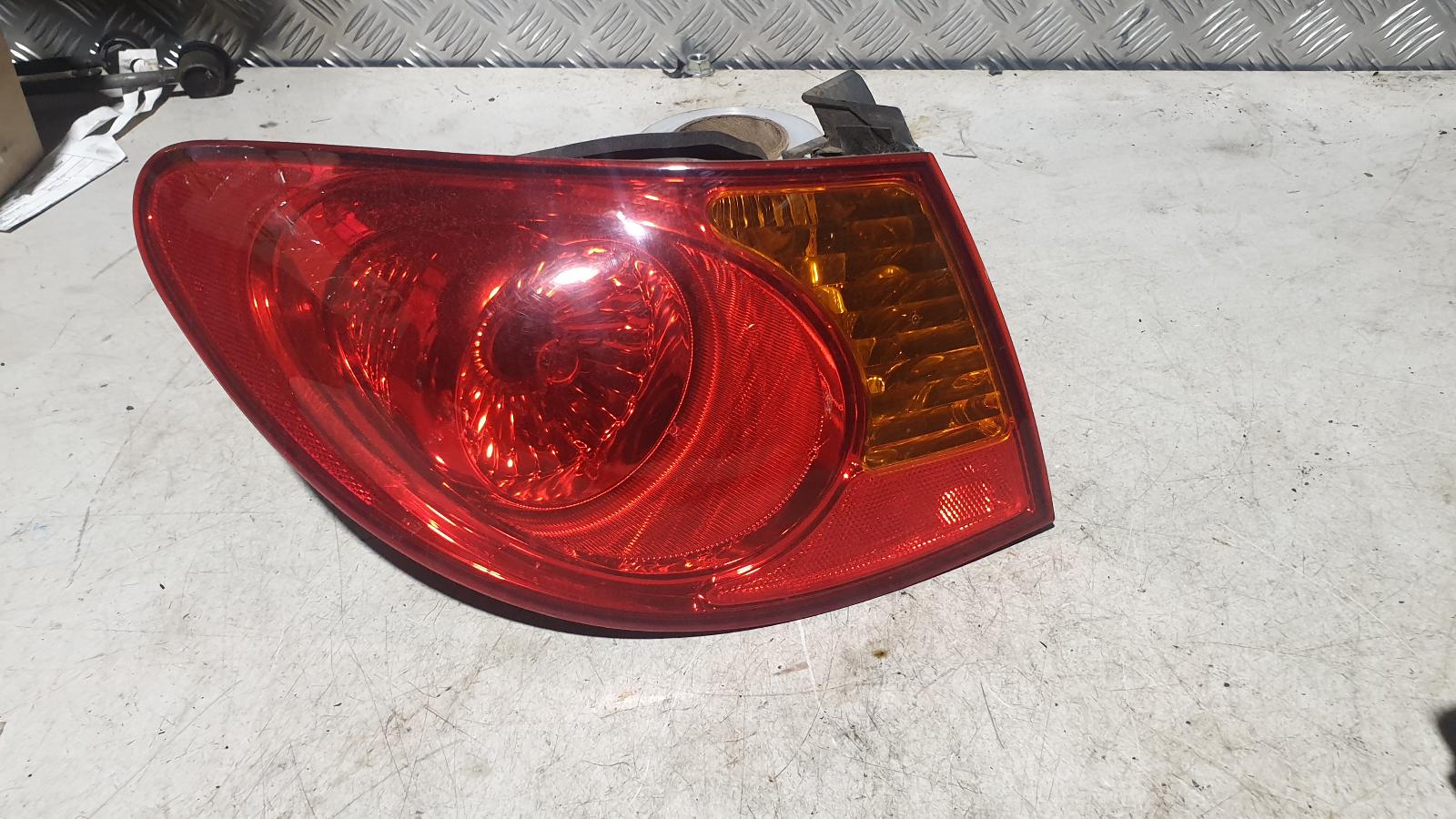 2007 Hyundai Elantra Left Taillight View Auto part Left Taillight Hyundai Elantra 2007