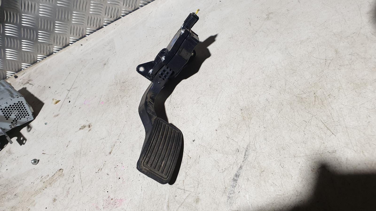 2007 Mazda Cx7 Pedal Assembly View Auto part Pedal Assembly Mazda Cx7 2007