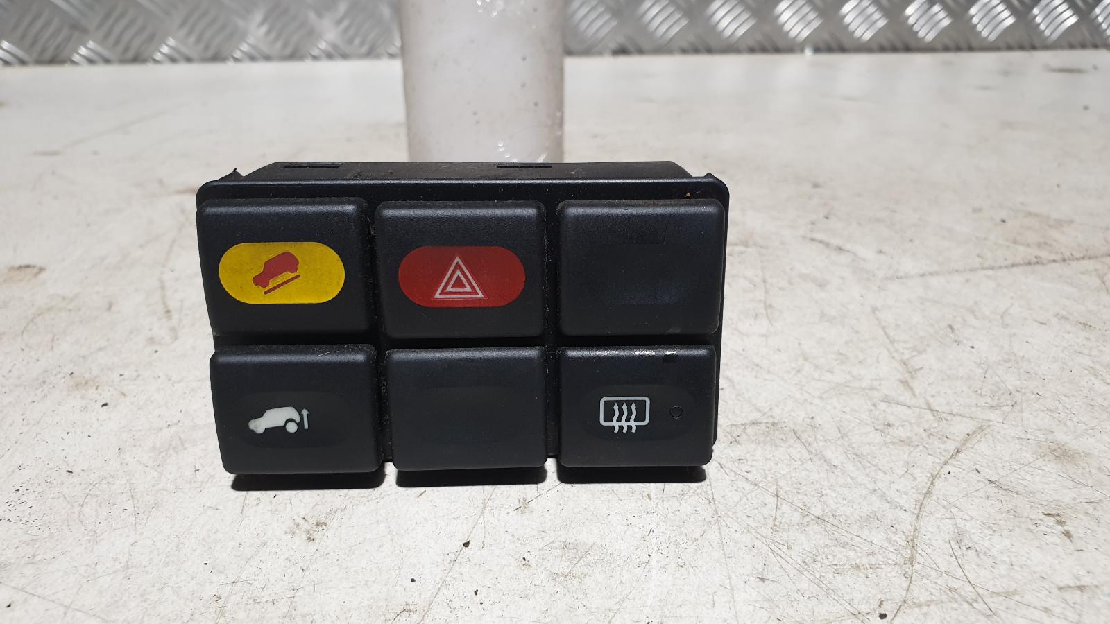 View Auto part Misc Switch/Relay Land Rover Discovery 2003