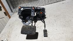 View Auto part Pedal Assembly Land Rover Discovery 2003