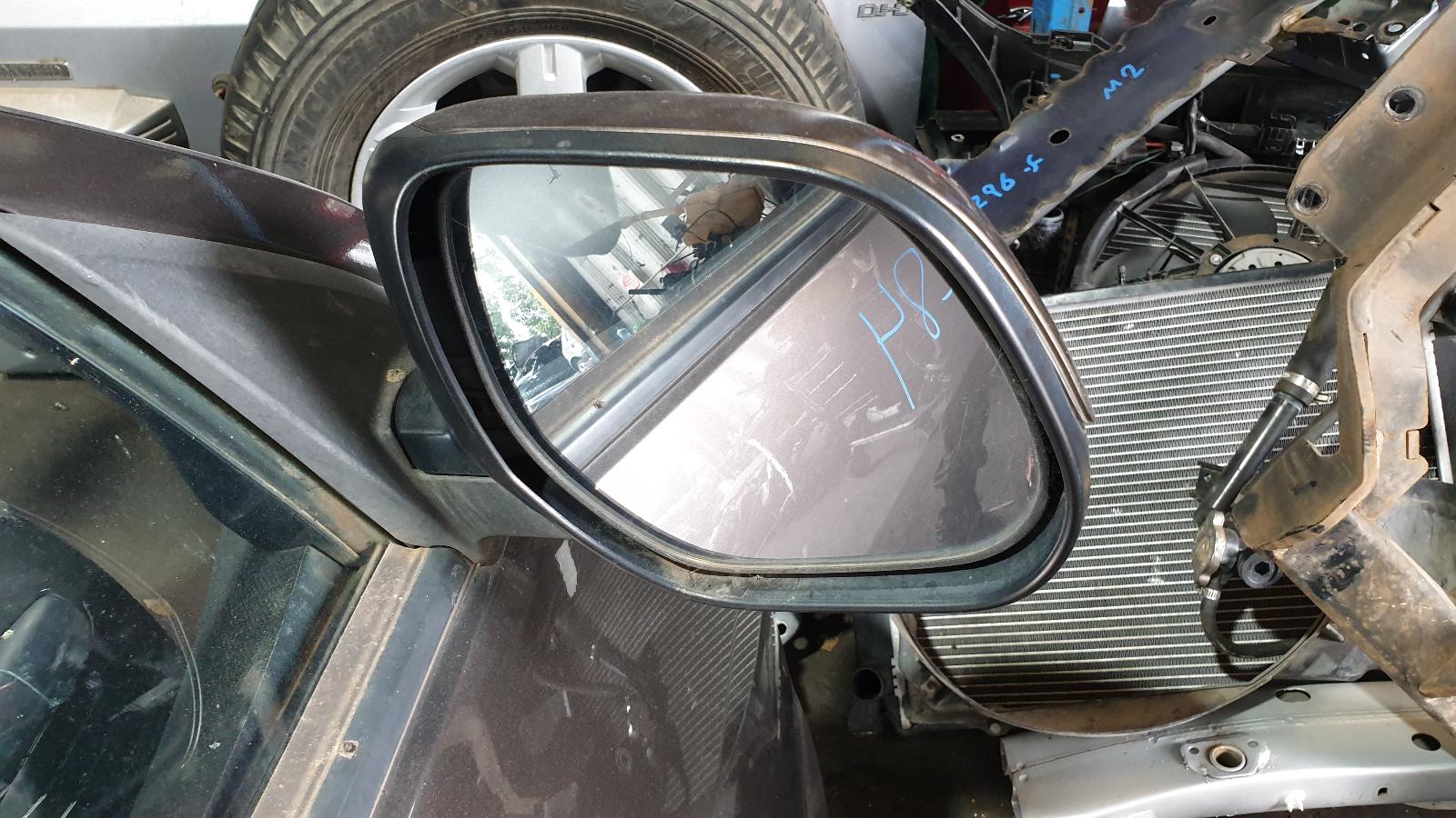 2009 Mitsubishi Outlander Right Door Mirror View Auto part Right Door Mirror Mitsubishi Outlander 2009