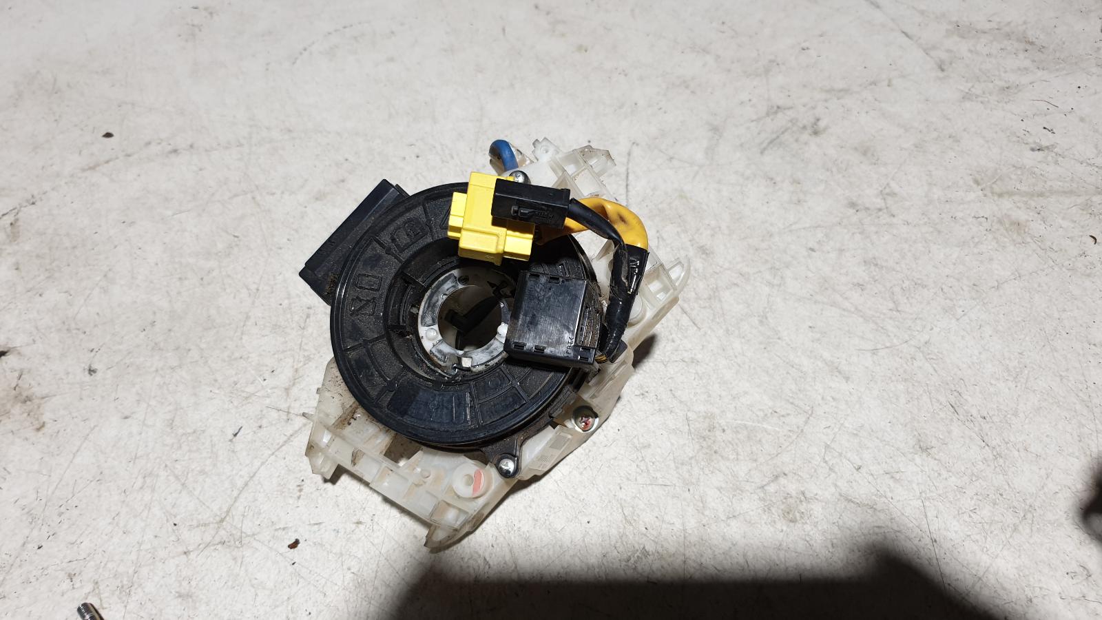 2009 Mitsubishi Outlander Airbag Module/Sensor View Auto part Airbag Module/Sensor Mitsubishi Outlander 2009