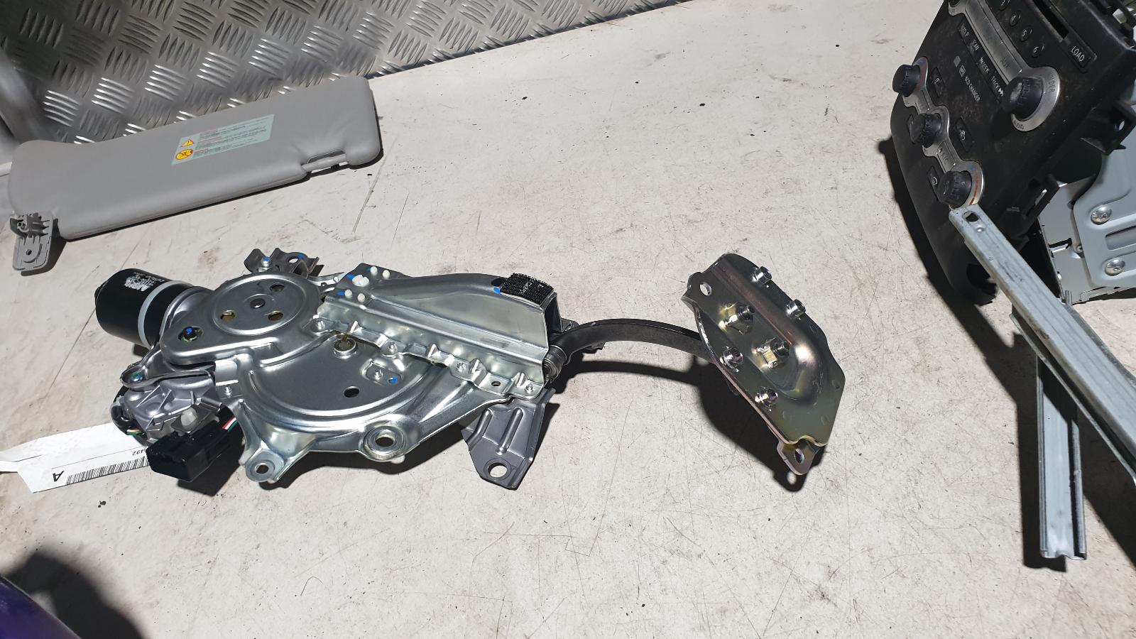 View Auto part Tailgate Regulator Nissan Murano 2010