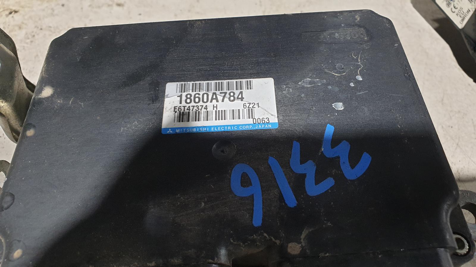 View Auto part Ecu Mitsubishi Outlander 2006