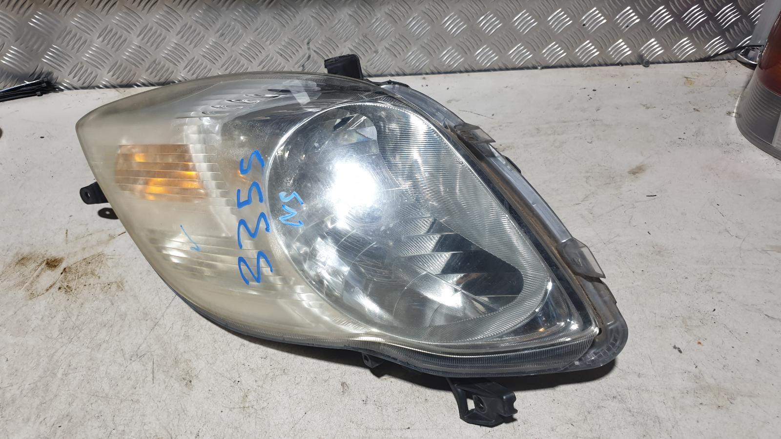 View Auto part Left Headlamp Toyota Yaris 2009