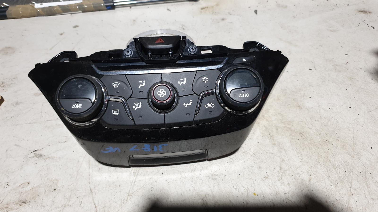 View Auto part Heater/Ac Controls Holden Commodore 2015