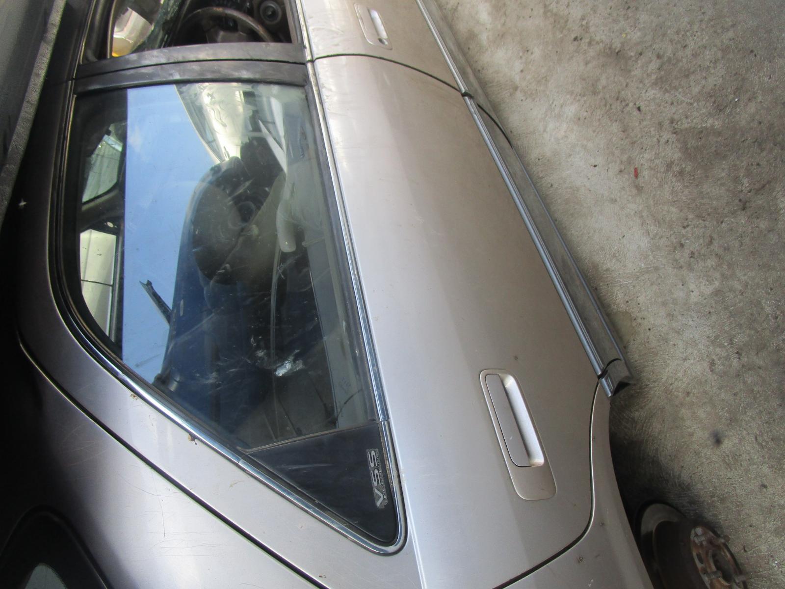 View Auto part Right Taillight Toyota Camry 1997