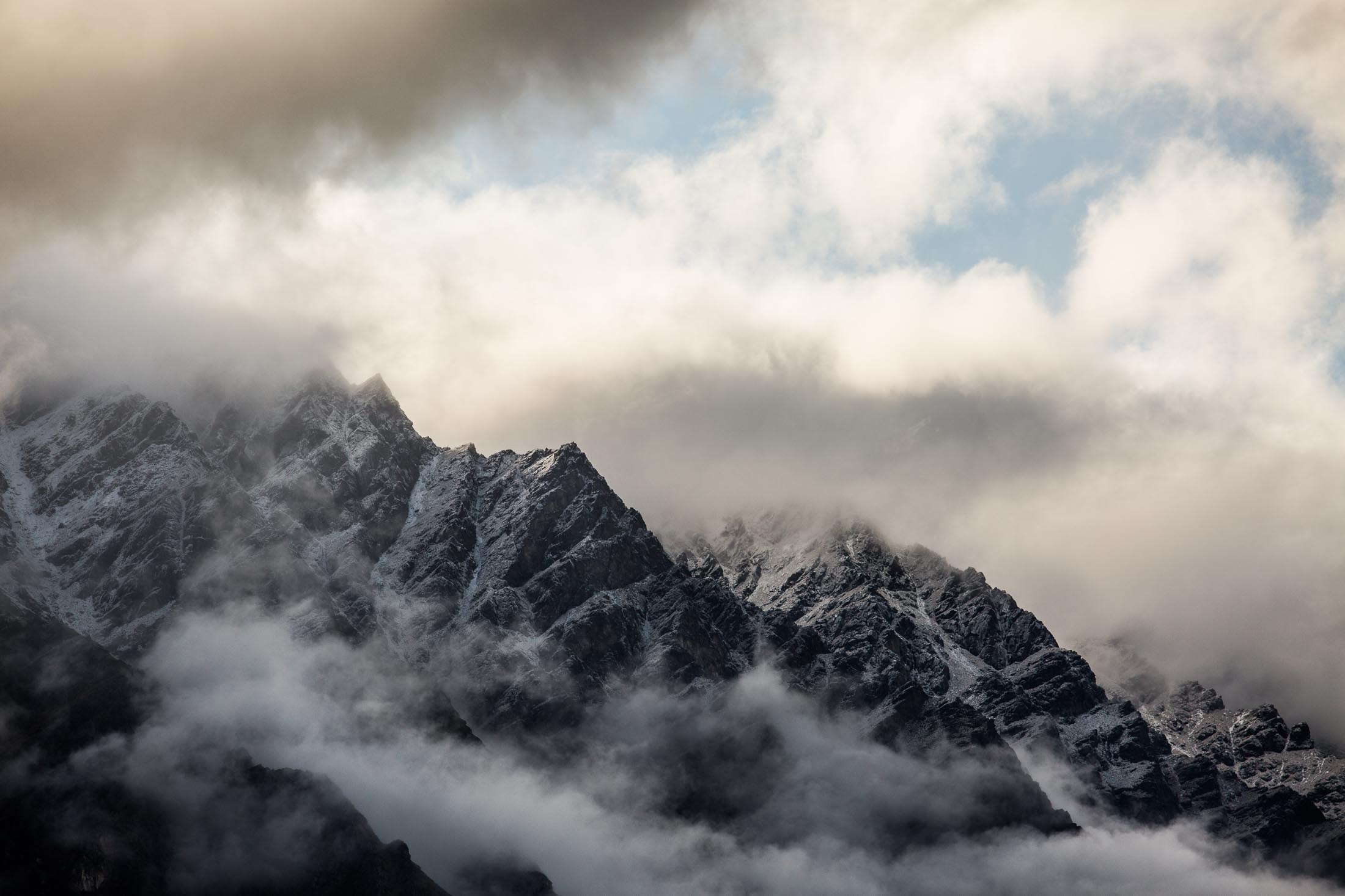 KATHMANDU NZ 20