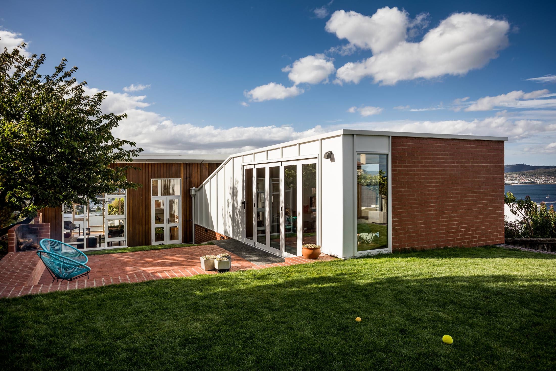 LONGVIEW HOUSE 1